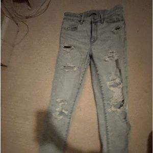 American Eagle Skinny ripped jeans